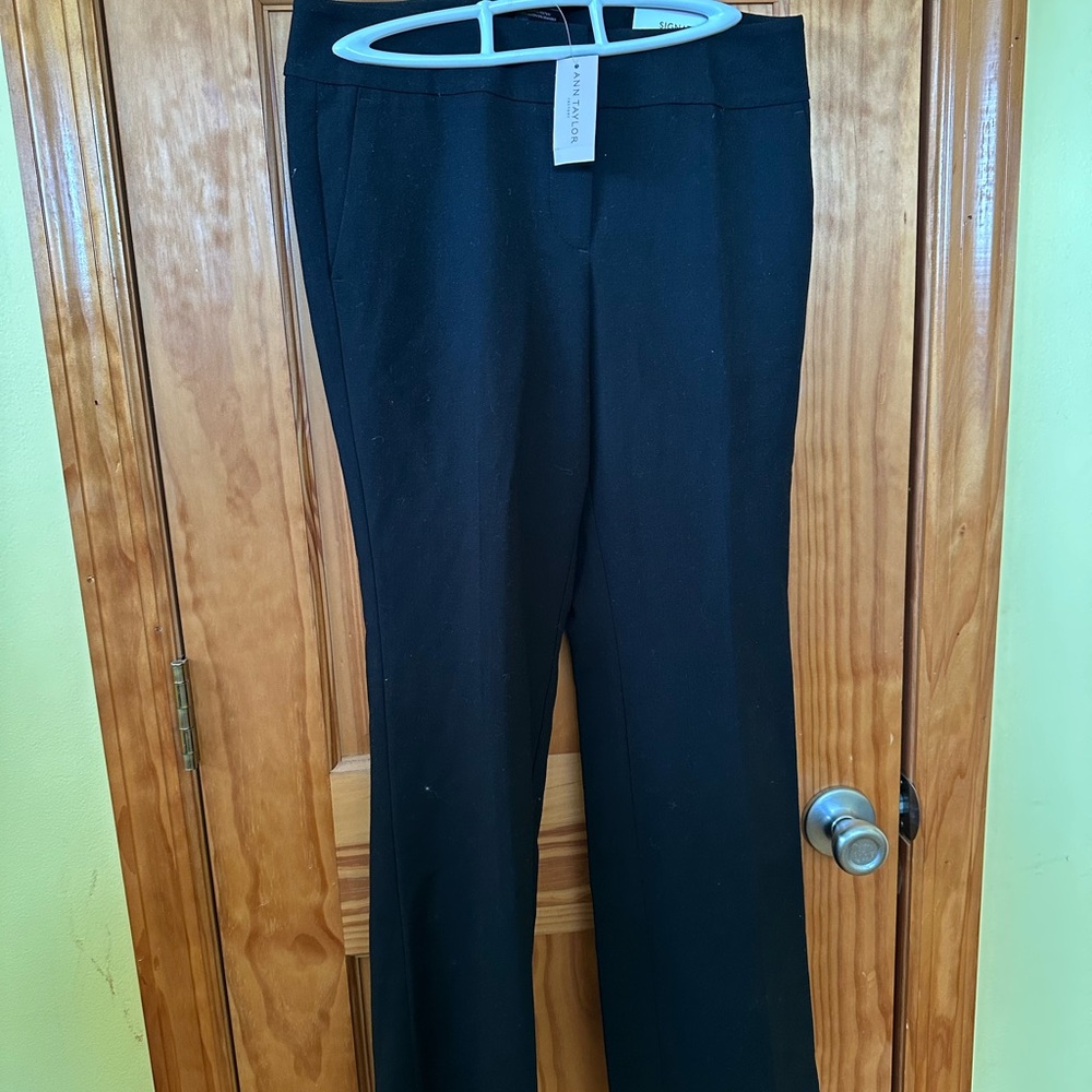 Ann Taylor Women's Black trousers
